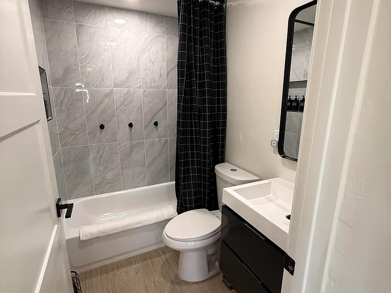 1323 W Speedway Blvd — Photo 17
