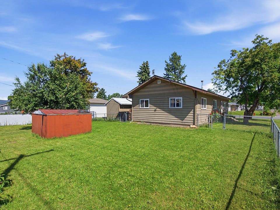 1st image of 194 Rosewood Dr