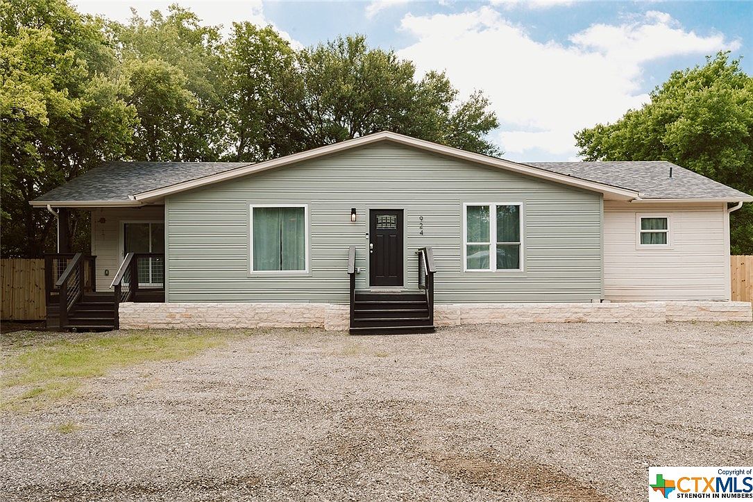 924 Sycamore St, San Marcos, TX 78666 MLS 508499 Zillow