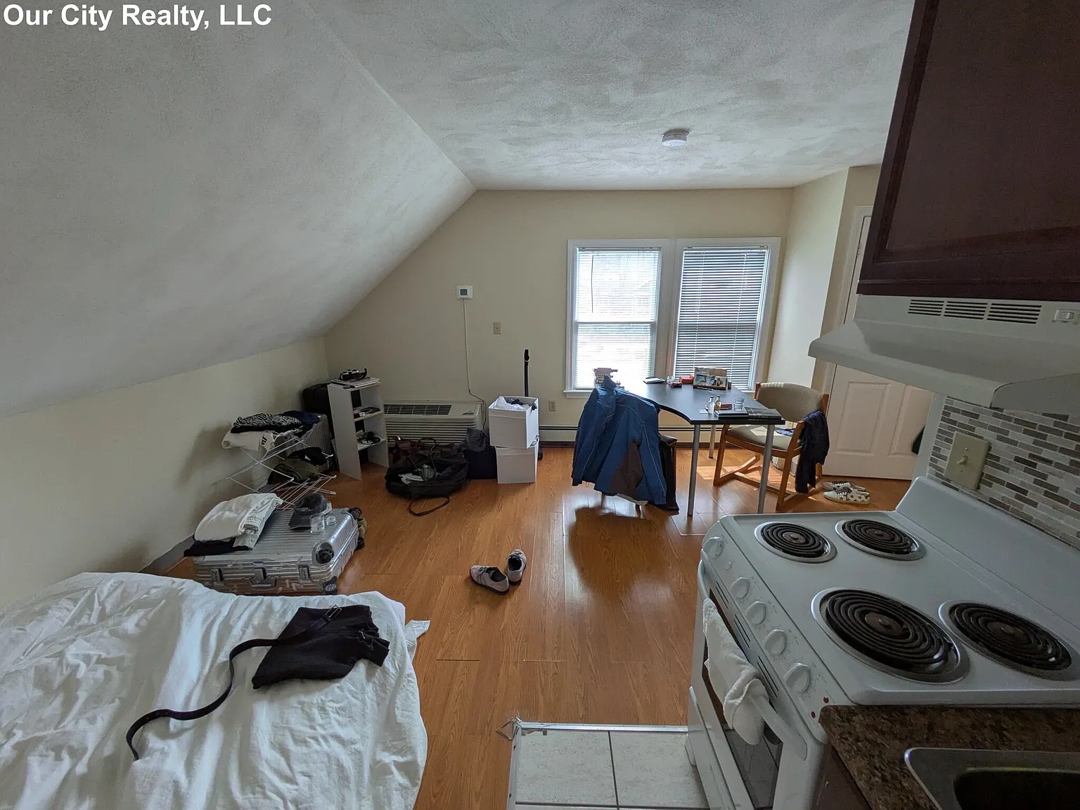 Studio, 375 sqft, $2,000 — Photo 3