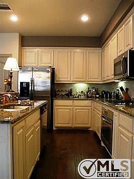 3rd image of 4241 Riverview Dr
