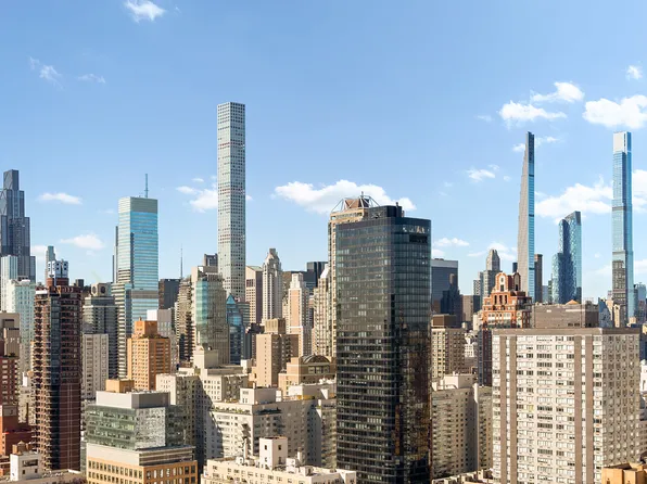 400 East 70th Street image 18 of 21