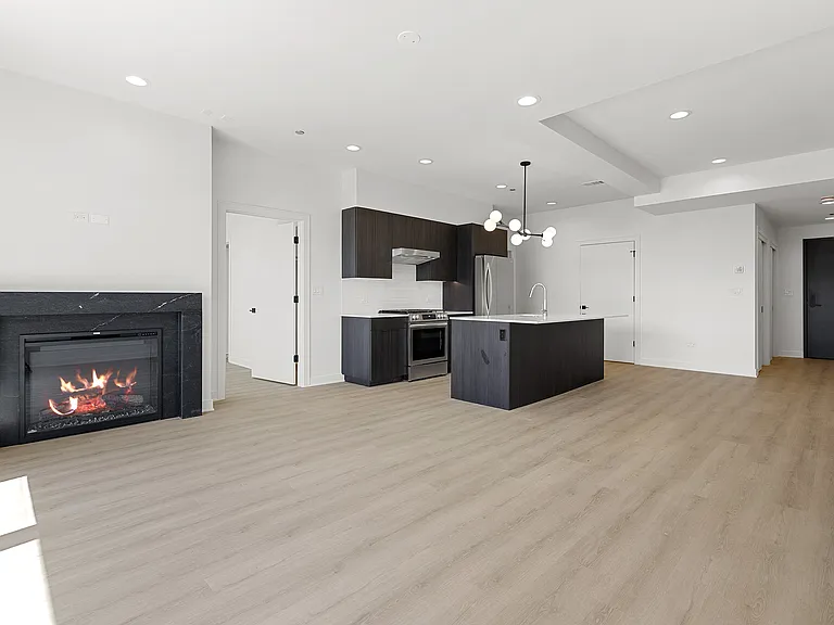 1801 W Grand Ave #201 — Photo 6