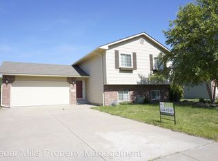 4024 N Farmstead St, Wichita, KS 67220