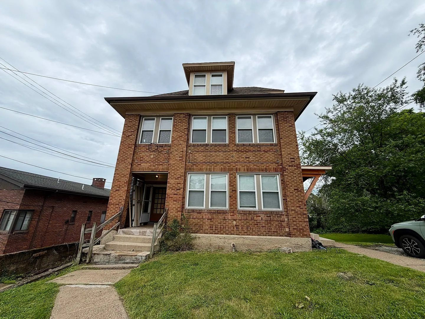 42 Warren Street (Diamond Service Plan) — Photo 1
