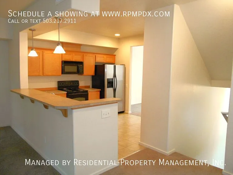 2095 NE Sheffield Ave — Photo 7