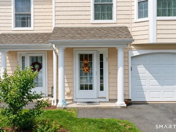 27 Parkwoods Drive #27, Norwich, CT 06360