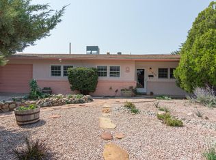 1517 Pitt St NE, Albuquerque, NM 87112