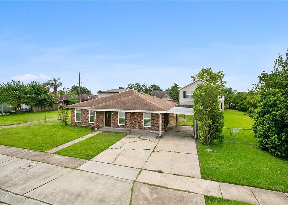 1st image of 3605 Lyndell Dr