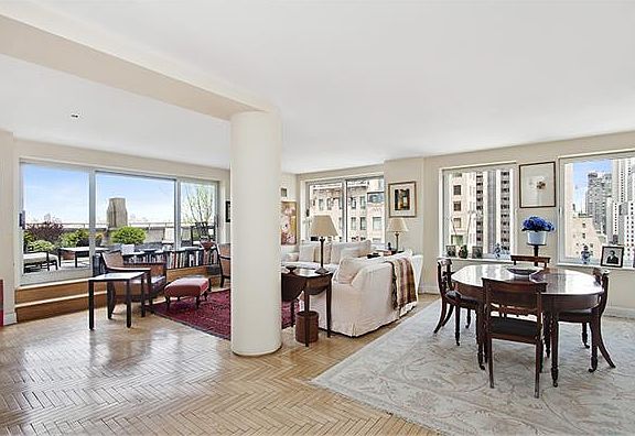 2nd image of 106 W 59th St APT 27E