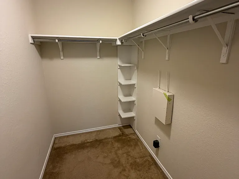 1484 Astor Crk — Photo 10