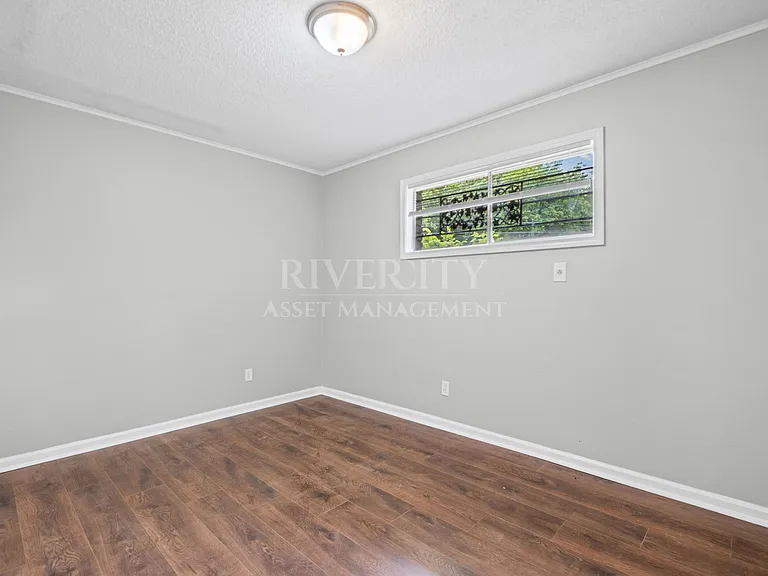 4661 Berta Rd — Photo 7