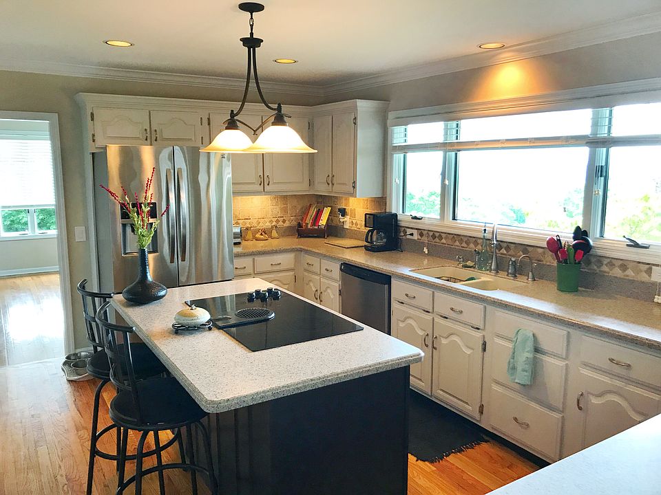 Fully updated kitchen