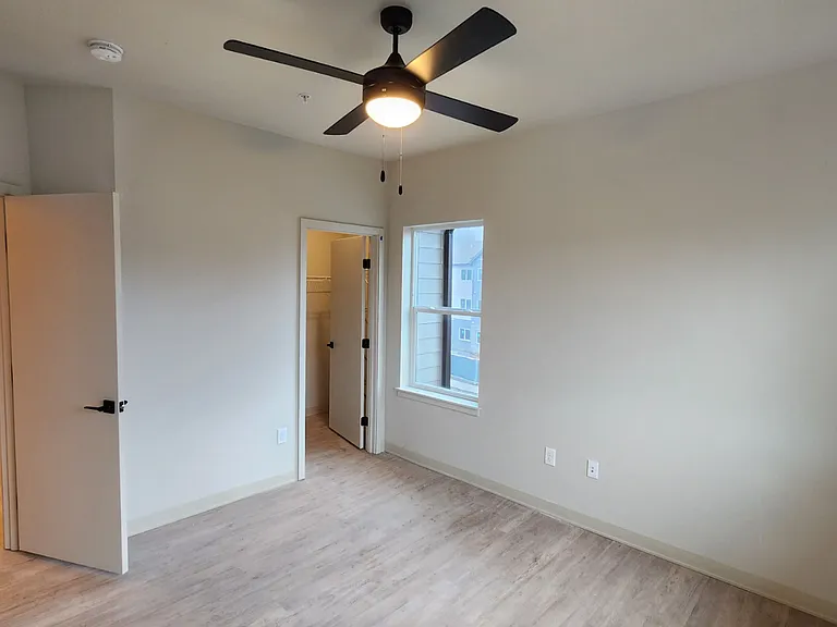 The Vicara Apartments & Townhomes — Photo 19