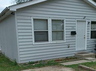 103 E Pineview Dr, Round Lake Park, IL 60073