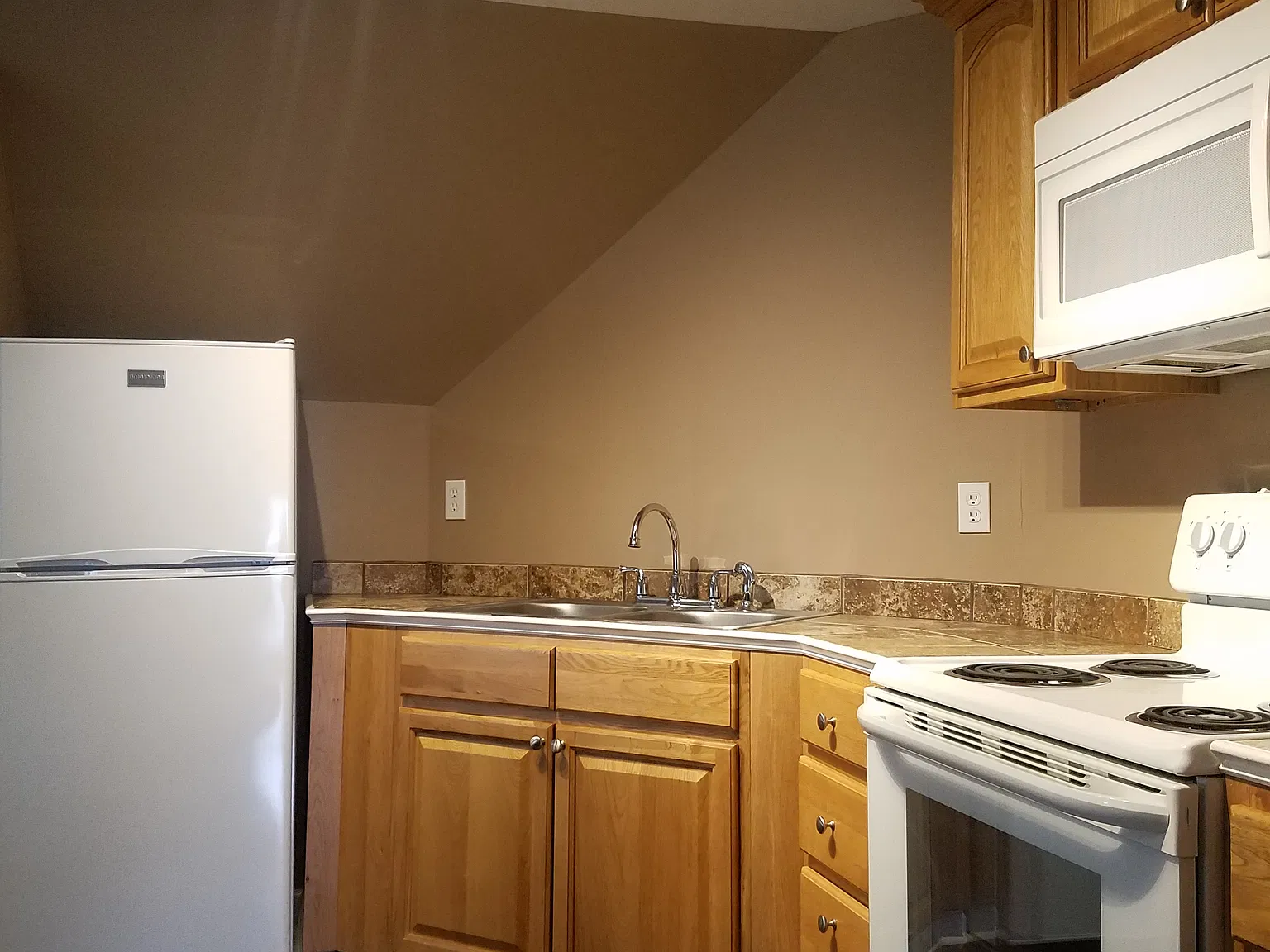 1 bed, 600 sqft, $700 — Photo 1