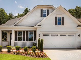 8929 Silver Springs Ct, Charlotte, NC 28215