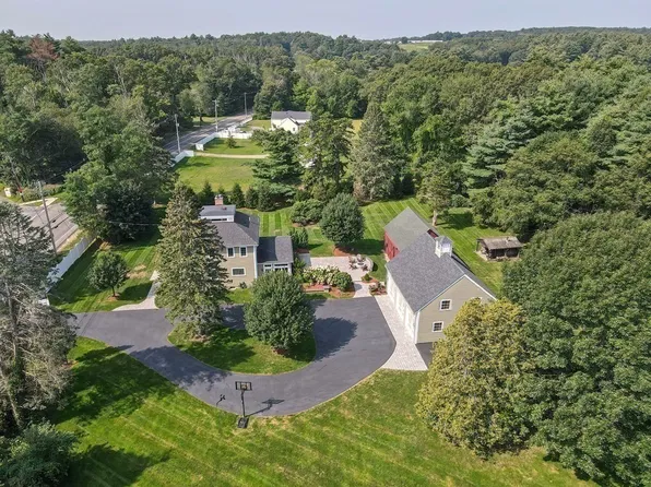 221 Linebrook Rd, Ipswich, MA 01938