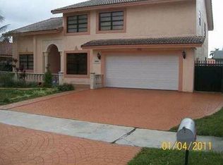 6404 NW 200th St, Hialeah, FL 33015