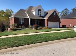 904 Locust Pointe Pl, Louisville, KY 40245