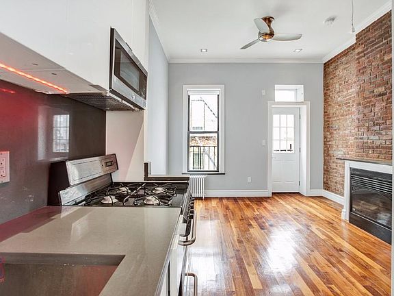5th image of 53 Leroy St #R3c