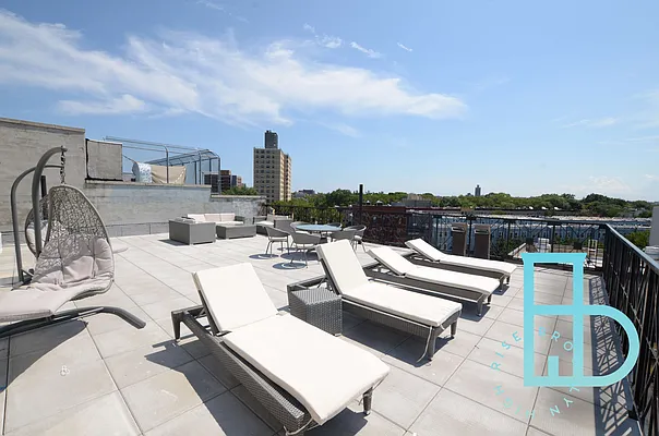 Rented by Miron Realty Group | media 75