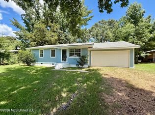 208 Susanne St, Crystal Springs, MS 39059