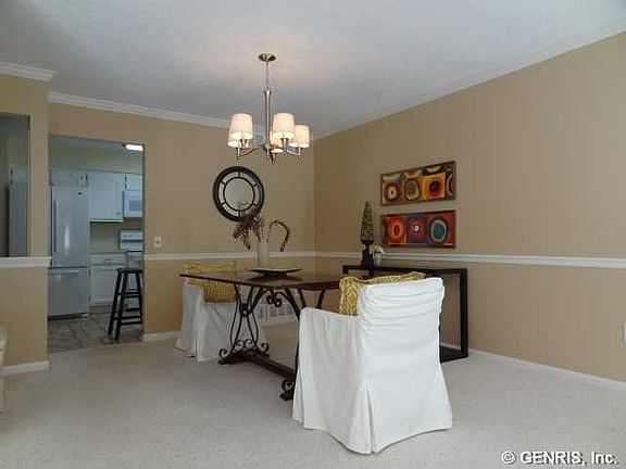 5th image of 67 Great Wood Cir