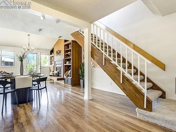 4th image of 518 Observatory Dr