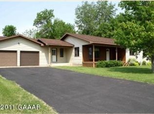 708 Moore St, Starbuck, MN 56381