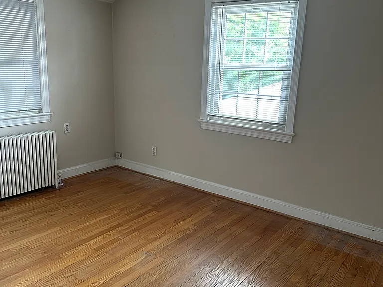 Upstairs Bedroom 1
