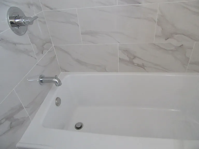 3008 1/4 S West View St #1/4 — Photo 6