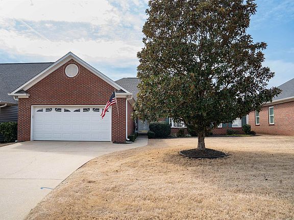 5th image of 422 Rambling Rose Way