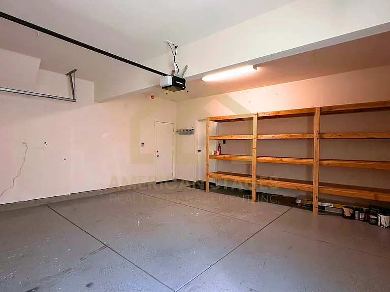 1208 Meridian Way — Photo 21