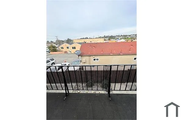 Building Photo - 14761 San Pablo Ave #7