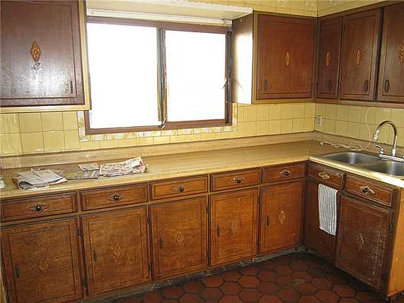 5th image of 5947 Ybarra Ct