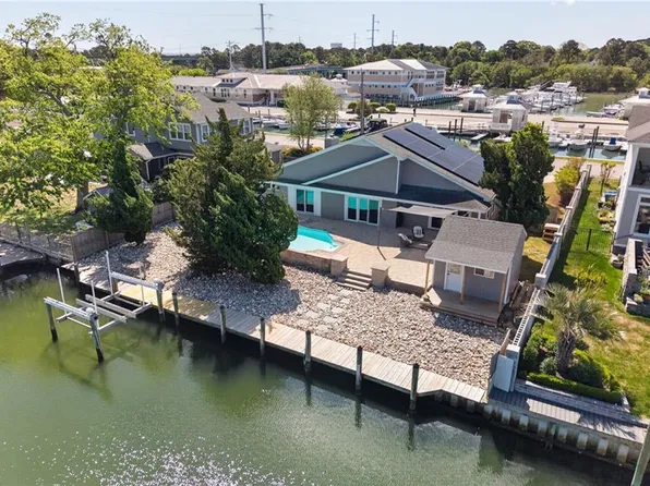 2916 Buccaneer Rd, Virginia Beach, VA 23451