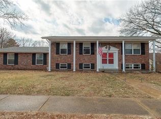 7122 S Rock Hill Rd, Saint Louis, MO 63123