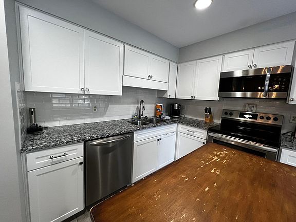 3rd image of 1147 Summerwind Cottages #1147