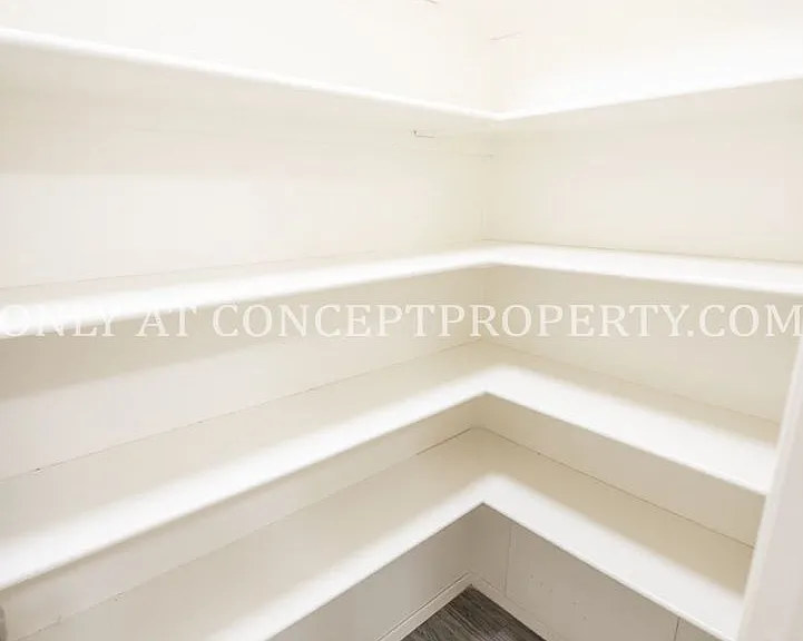 Foothill Terrace — Photo 45