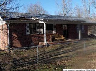15 Pipkin St, Potts Camp, MS 38659