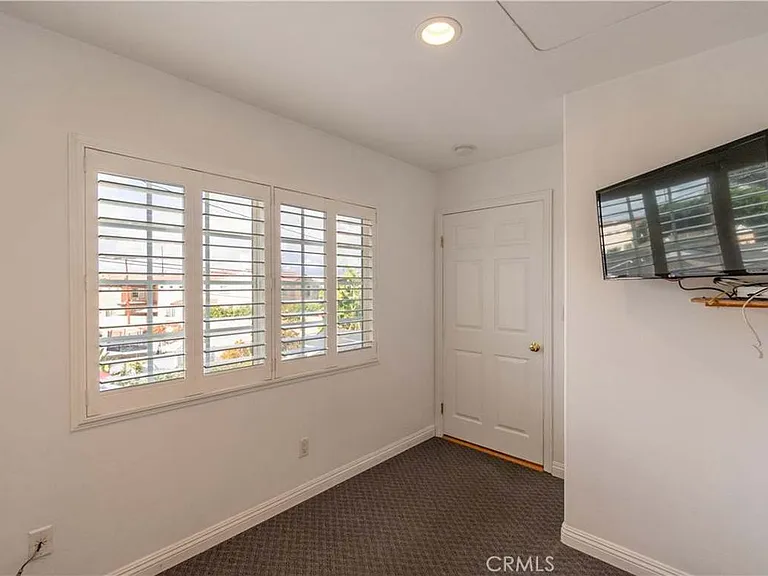 12121 Nashville Ave — Photo 19