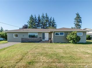 419 W 3rd St, Everson, WA 98247