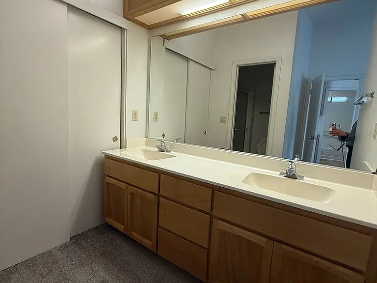 832 Morissette Way — Photo 14