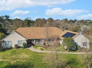19857 Hillcrest Dr, Woodland, CA