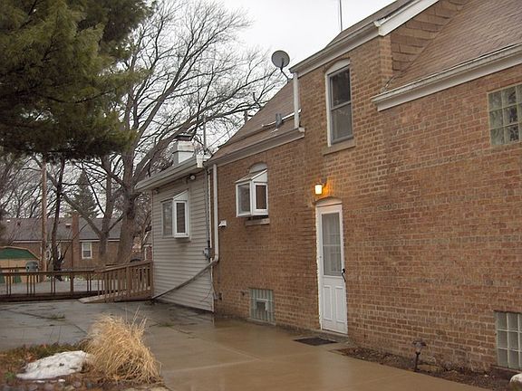 2nd image of 4840 W 98th St