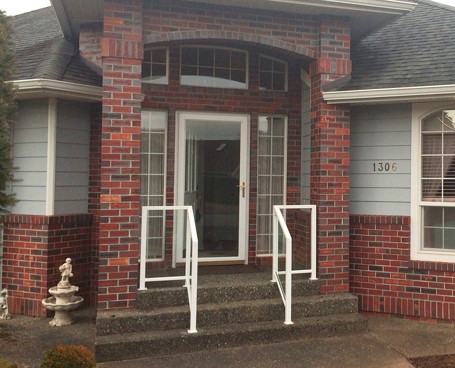 1st image of 1306 Woodfield Dr