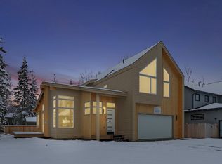 9140 Chapelle Cir, Anchorage, AK 99507
