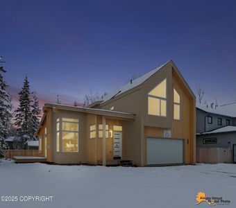 9140 Chapelle Cir, Anchorage, AK, 99507