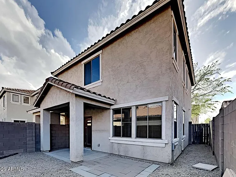 3804 E Flower Ct — Photo 2